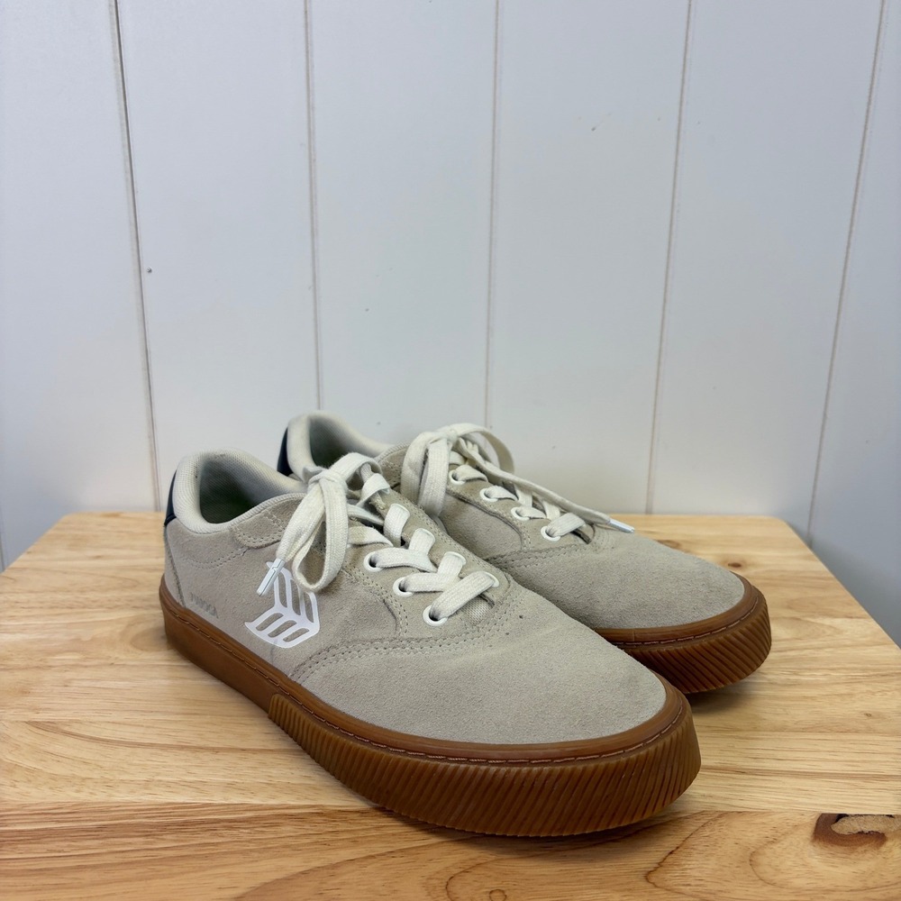 Cariuma Naioca Skate Suede Low Top Sneaker Men Size 7.5 Summer Streetwear Comfy